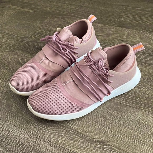 Fabletics Neopreme Sneaker - Picture 1 of 5